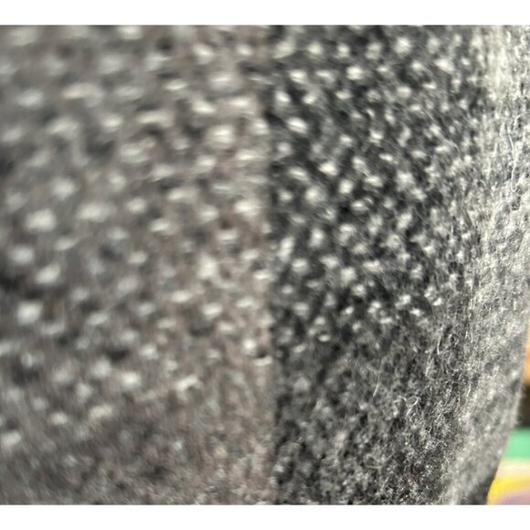 VIA CONDOTTI ROMA Italy Men's Scarf 100% Wool Gray Black New w Tag Fringed 64x11 - Picture 6 of 7